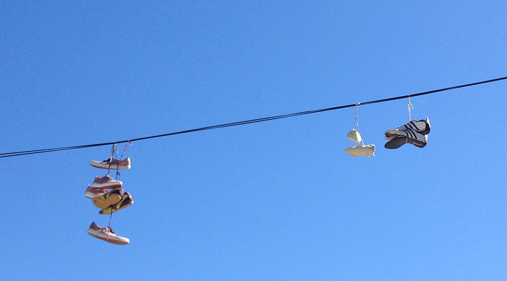 Frigiliana Sneakers on a wire